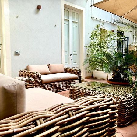 Cortile Nobile Luxury Suites Катания Экстерьер фото