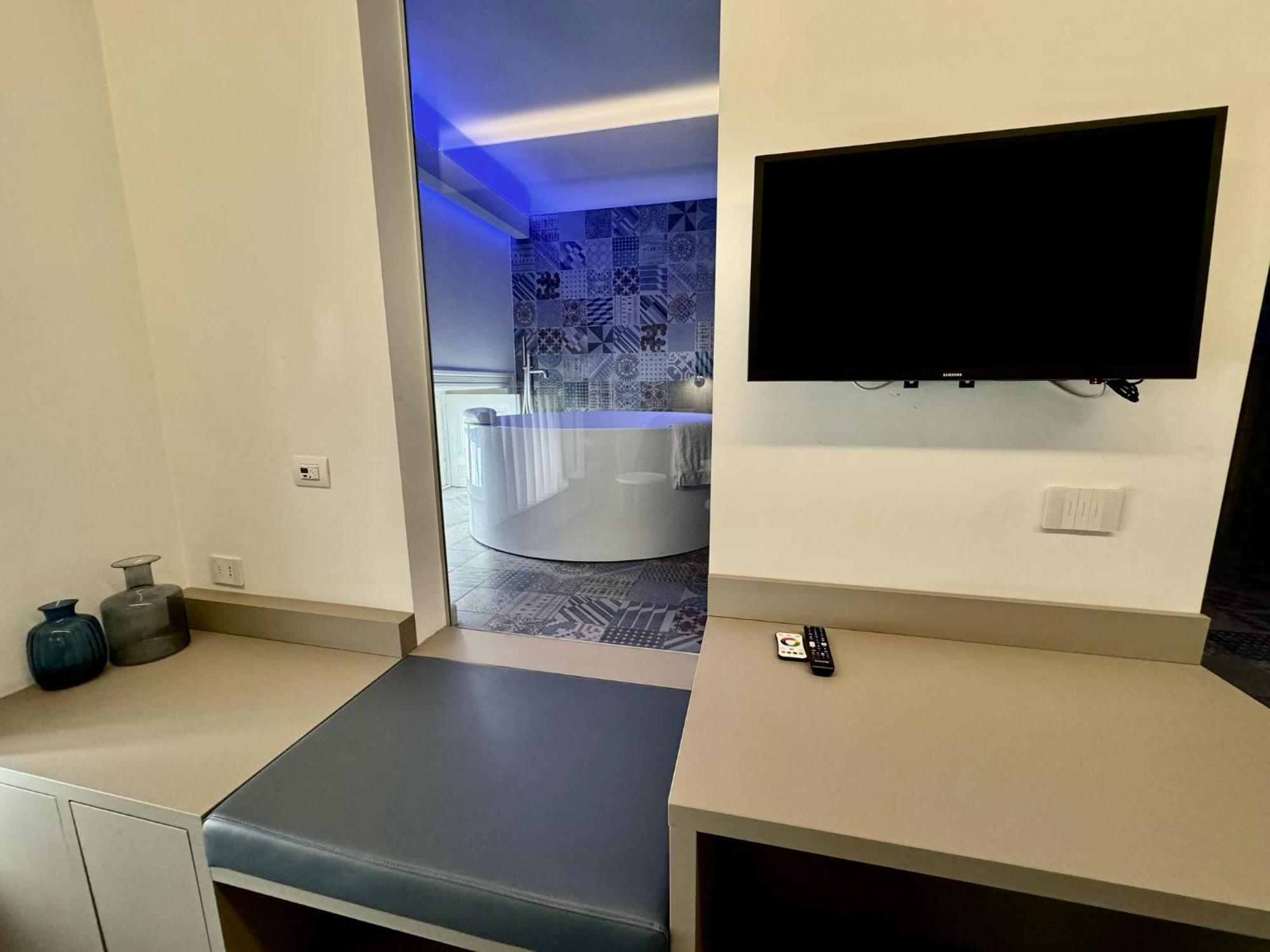 Cortile Nobile Luxury Suites Катания Экстерьер фото