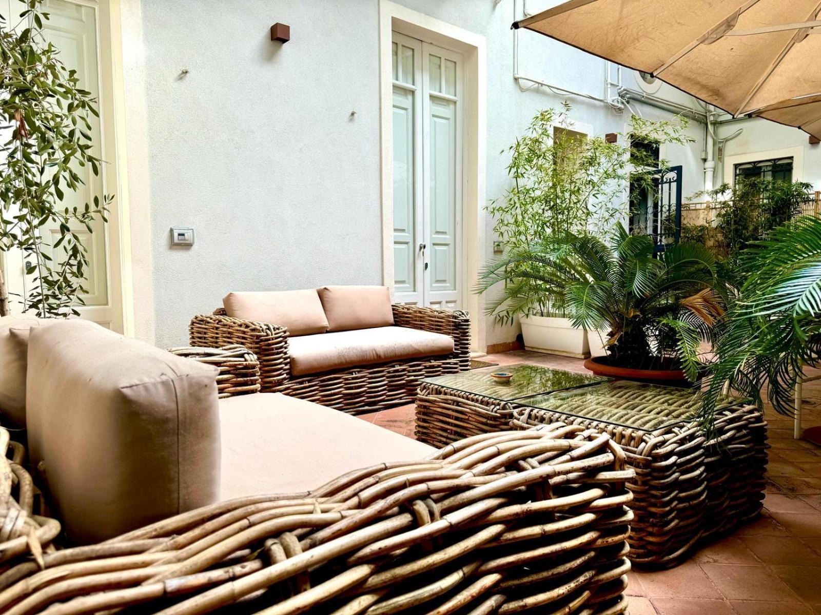 Cortile Nobile Luxury Suites Катания Экстерьер фото